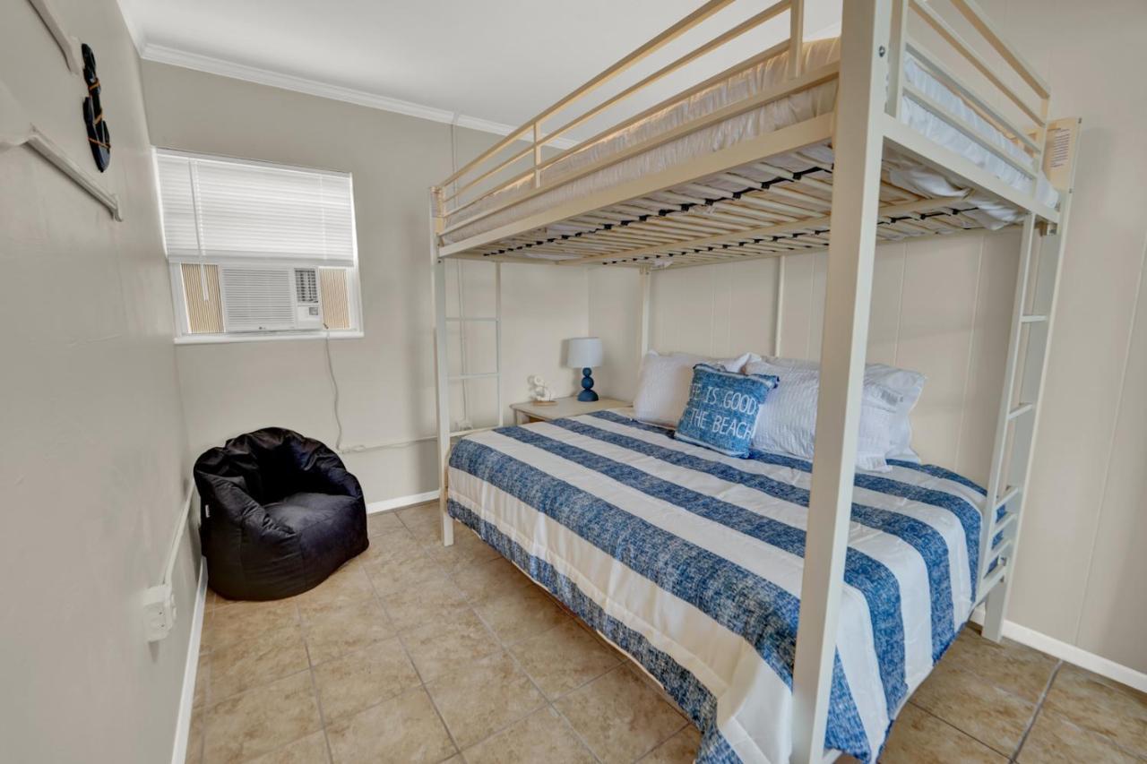 Sea Foam Suites Lower Grand Lagoon Exterior photo